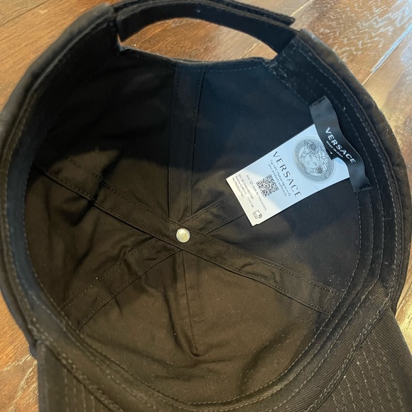 NWT Brand New Versace Black Logo Baseball Cap Women’s 57 - Picture 10 of 11
